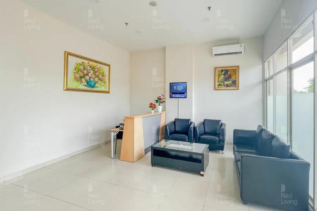 Redliving Apartemen Green Lake View Cimanggis - Win Property Depok Exterior photo